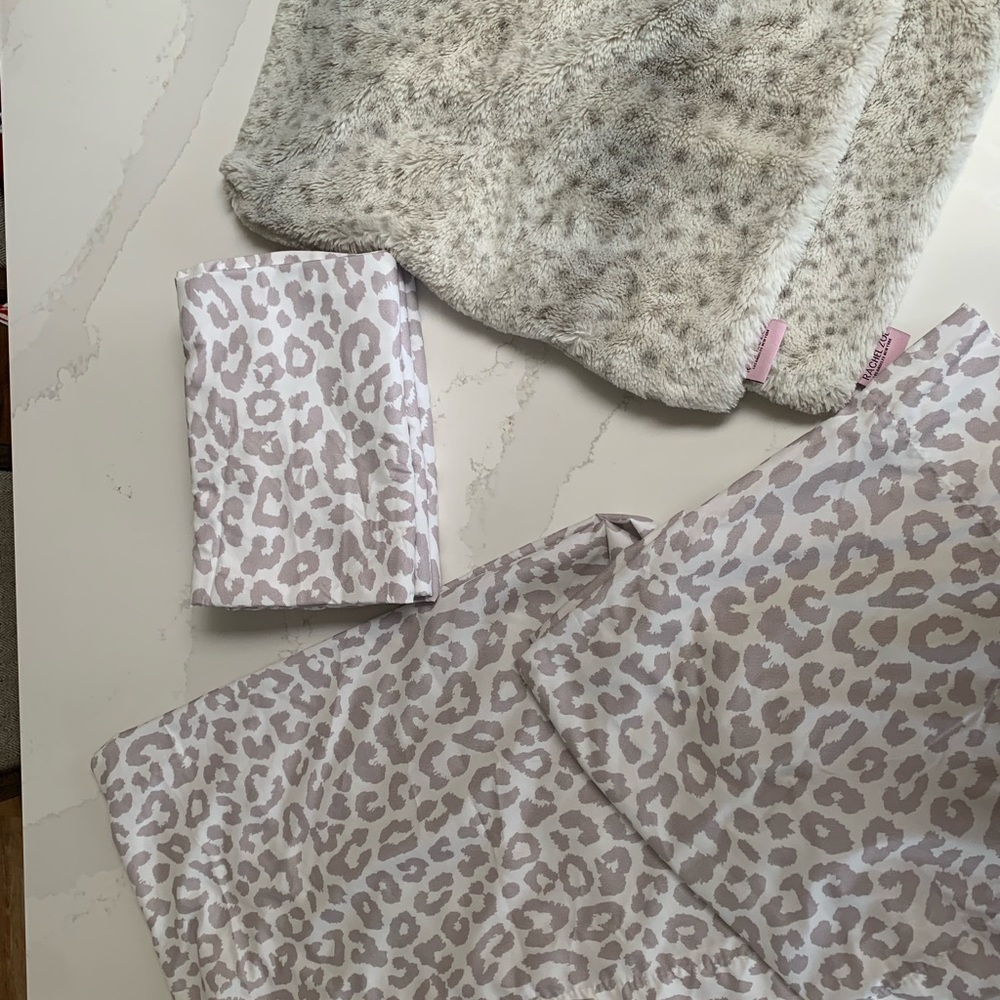 White Leopard Curtain Bundle with Rachel Zoe Pillows - Picture 2 of 4